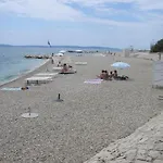 Appartement Near Trstenik With Secure Parking