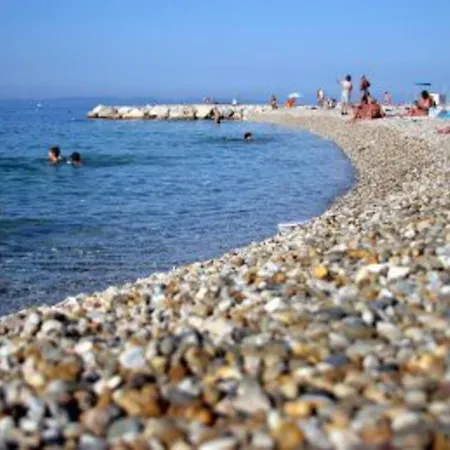 Appartement Near Trstenik With Secure Parking *