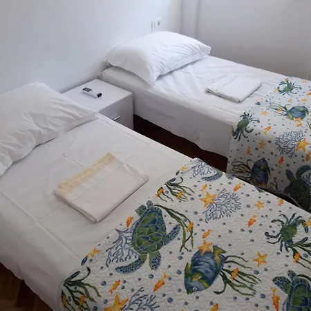 Two-bedroom Near Znjan With Parking Space